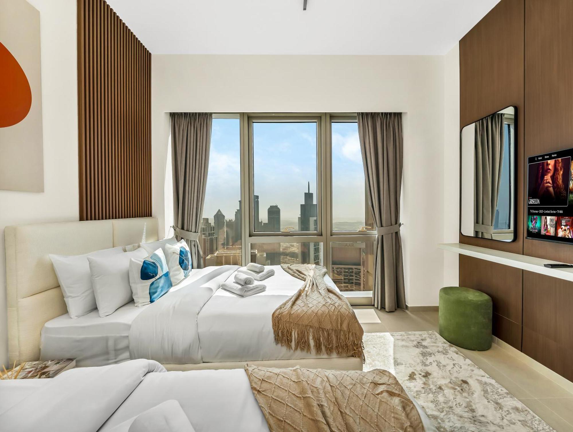 Spacious, Modern Chic 2 Bdr In Prime Downtown Location Dubai