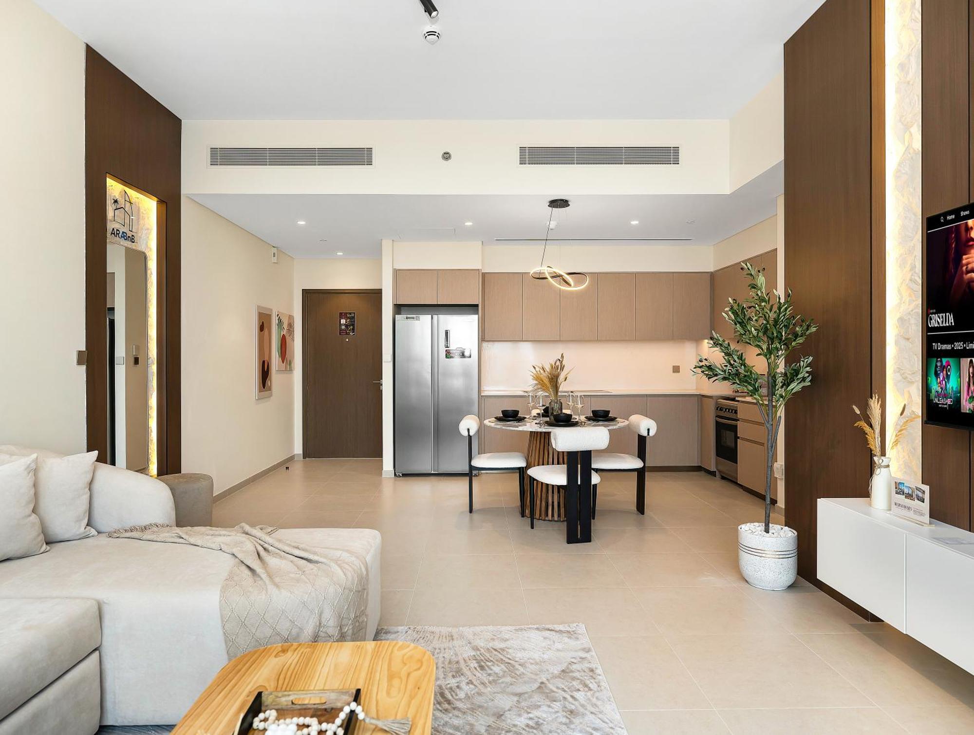 Spacious, Modern Chic 2 Bdr In Prime Downtown Location