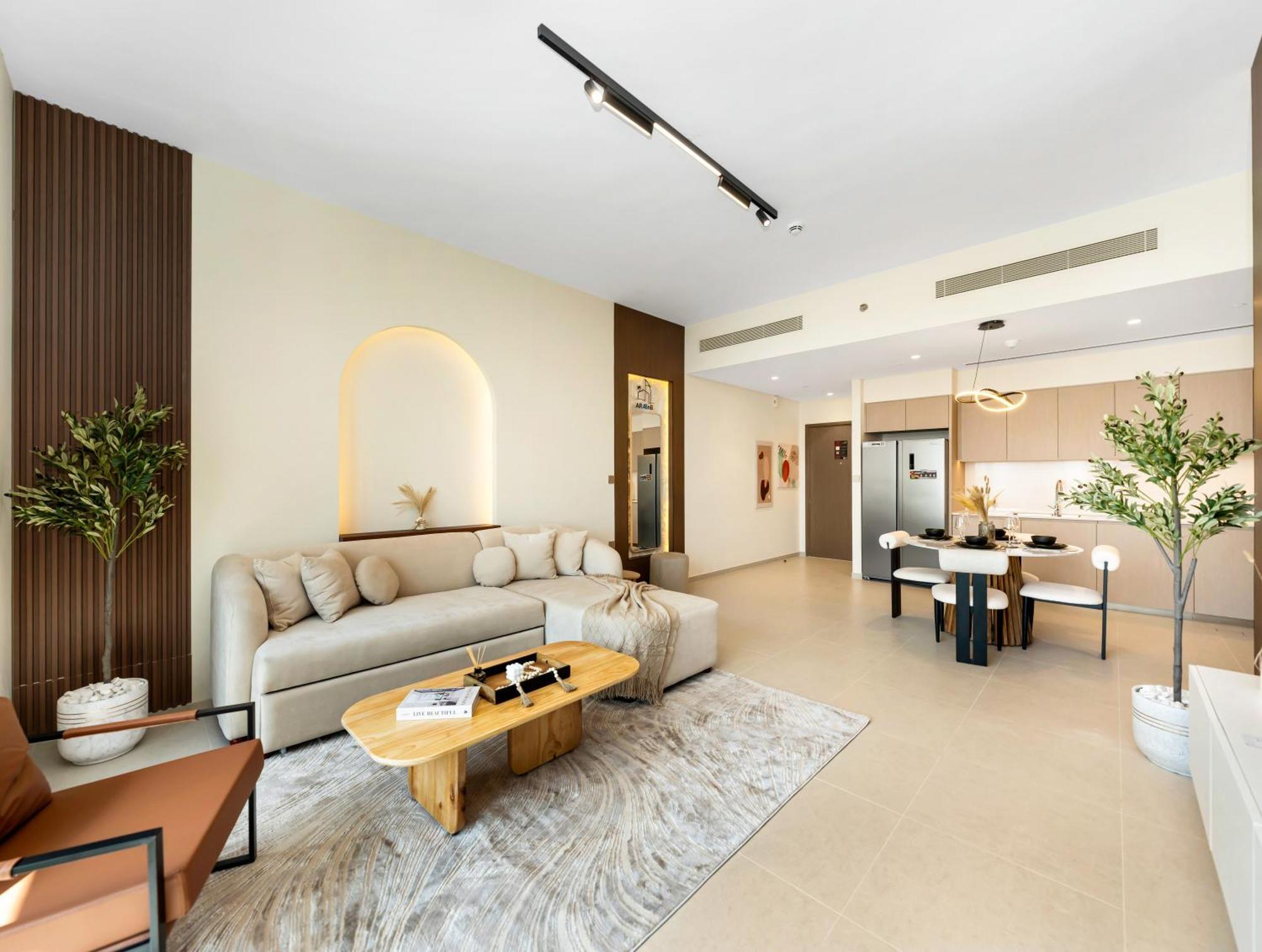 Spacious, Modern Chic 2 Bdr In Prime Downtown Location